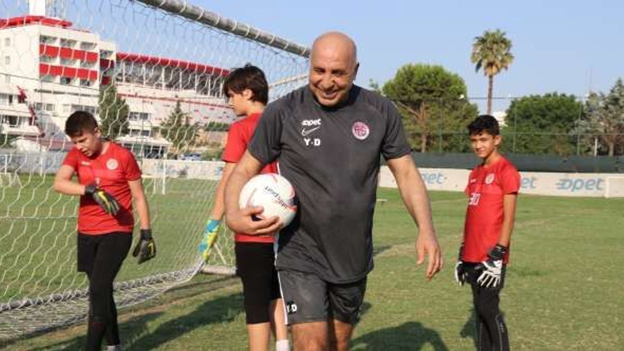 (Özel haber) Kaleci Yaşar Duran, artık başarılarıyla anılmak istiyor