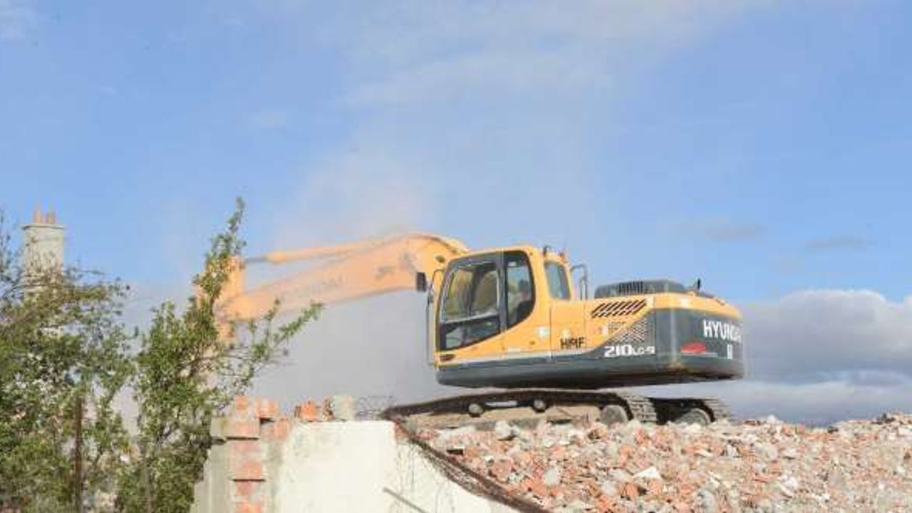 Kamulaştırma kararı alınan Çorum genelevi yıkıldı