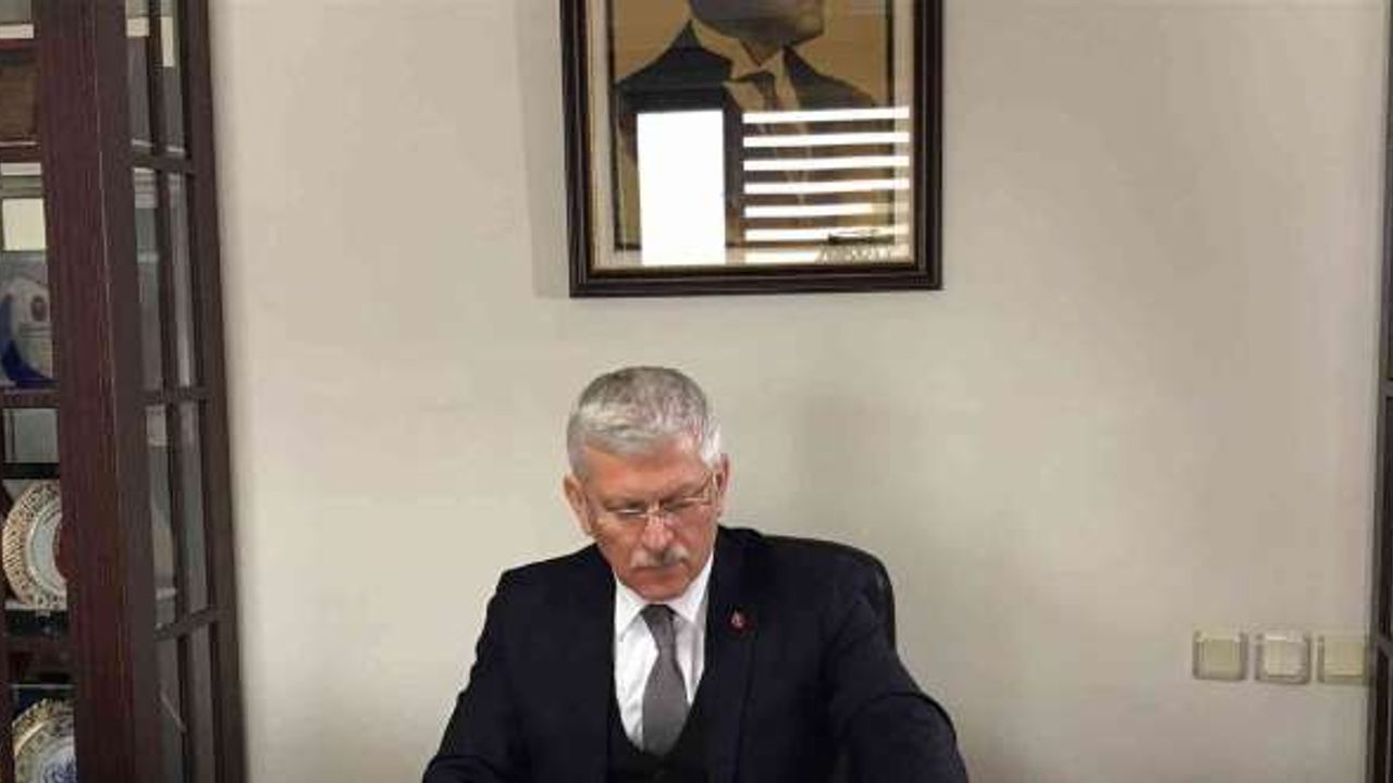 TVHB Başkanı Eroğlu: “Hayvanlardan insanlara geçen hastalıklarla mücadelede en etkili yol tek sağlık yaklaşımıdır”