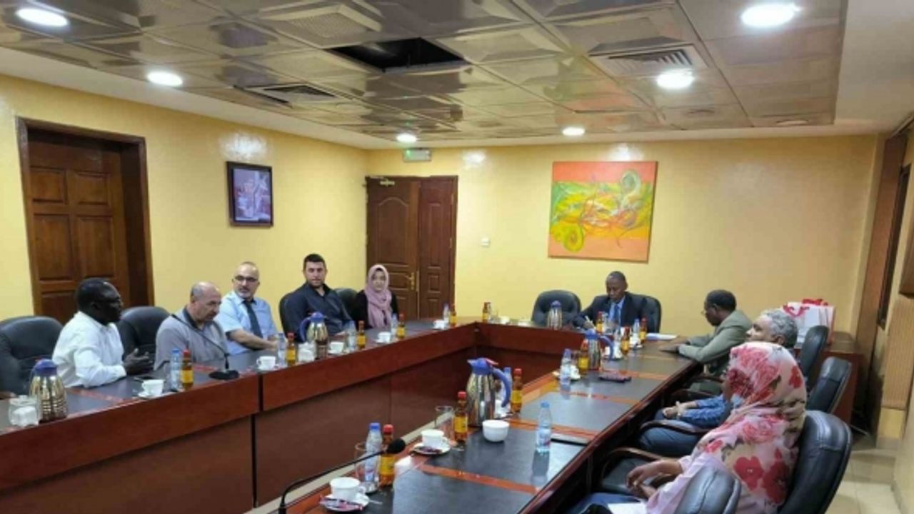 Görme engelli üniversite personeli Erasmus projesi ile Sudan’a gitti