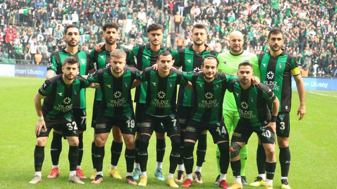 Kocaelispor - Pazarspor maçının saati netleşti