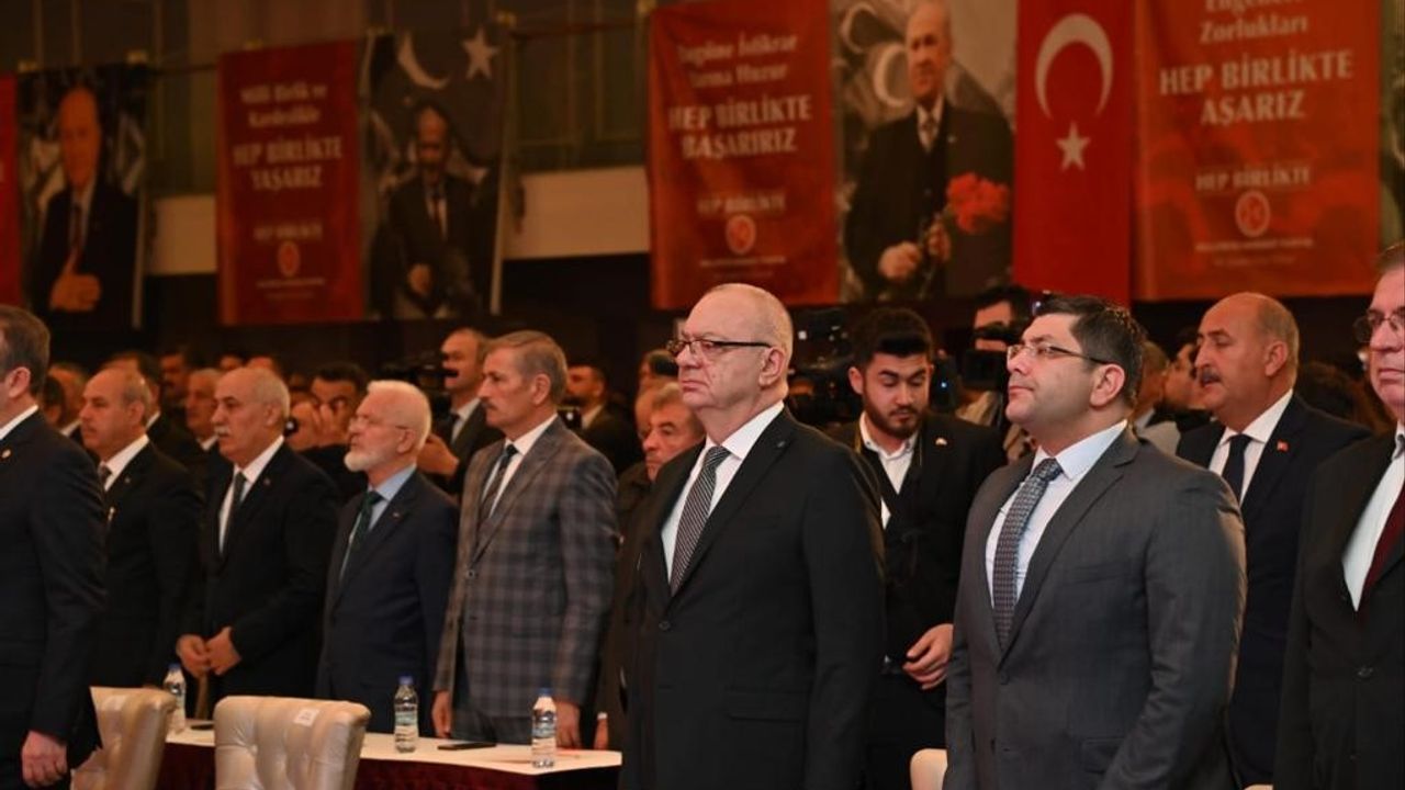 MHP’nin Manisalı belediye başkanları Antalya’da toplandı