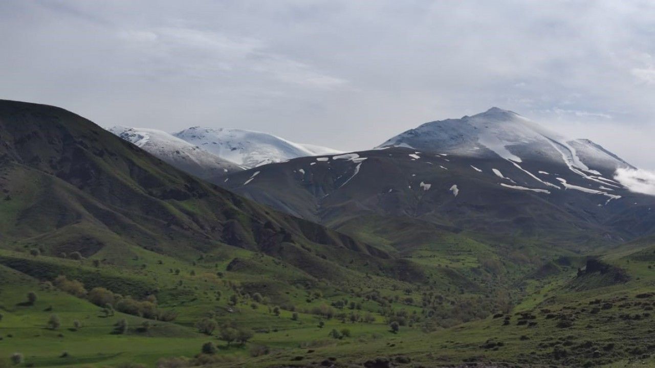 Bağır Paşa Dağı’na kar yağdı
