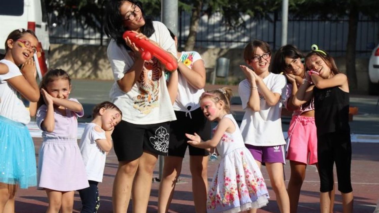 İzmit Akpınar’da çocuklar doyasıya eğlendi