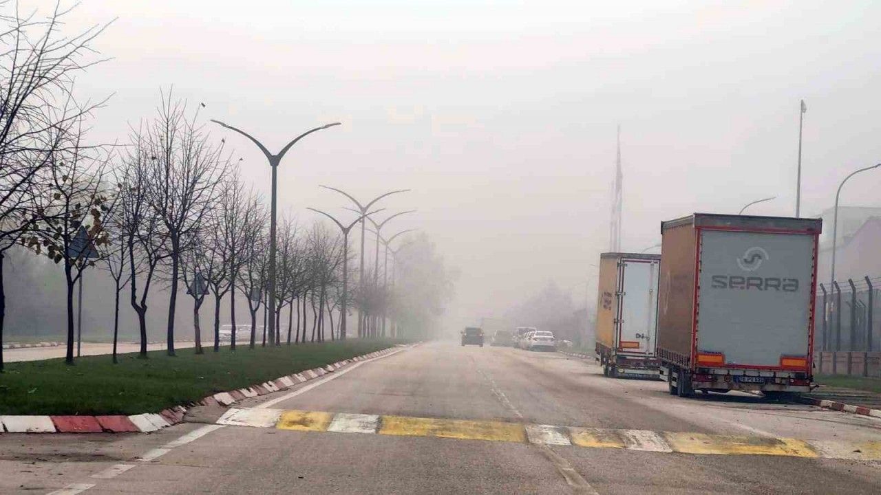 Bursa’da sis etkili oldu