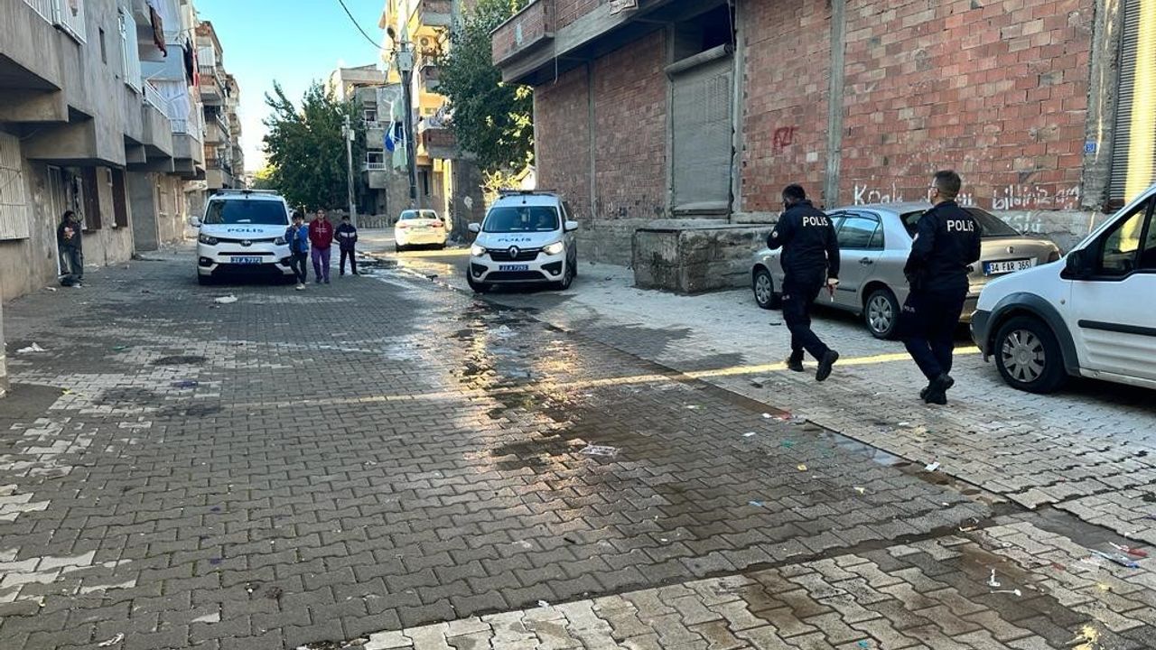 Diyarbakır’da silahla vurulan kız çocuğu ağır yaralandı