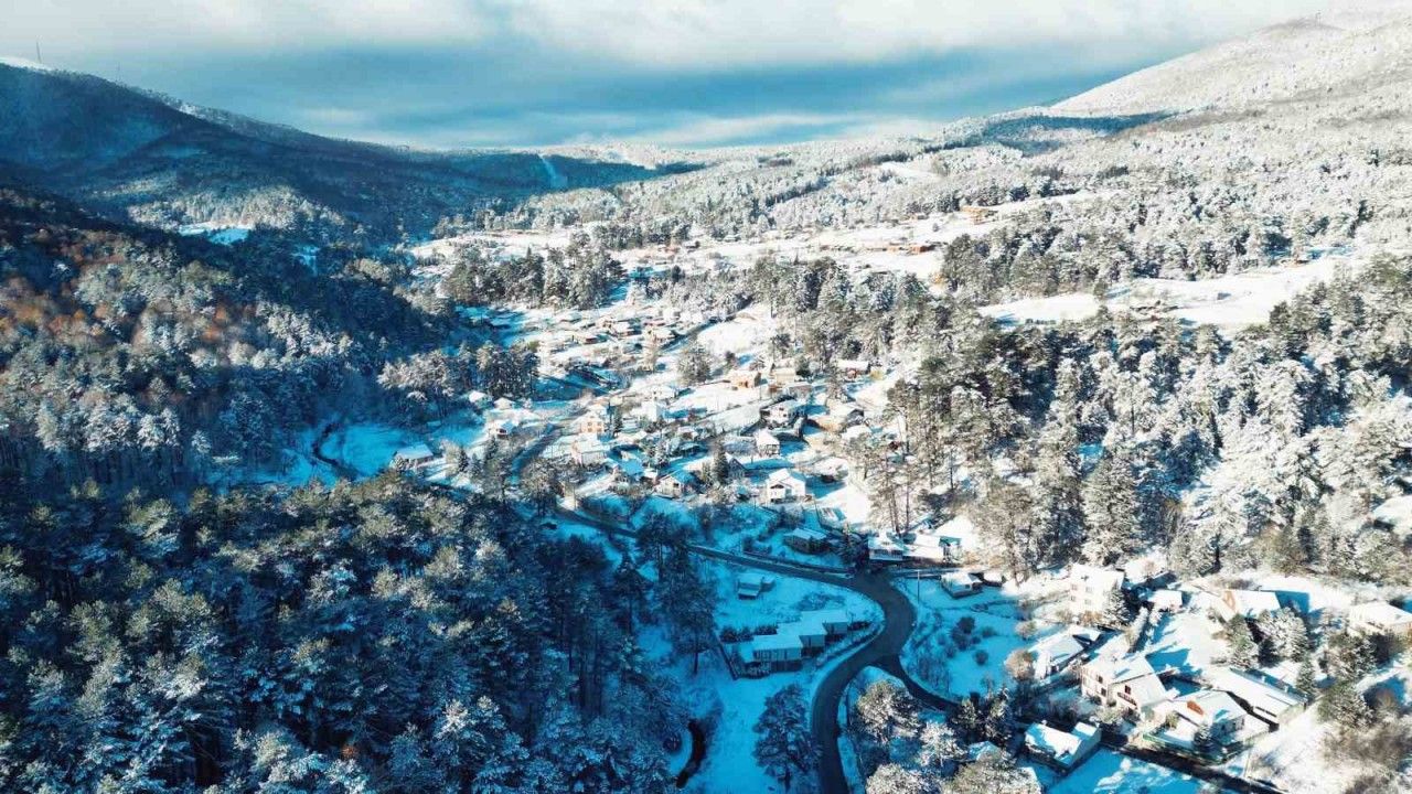 İnegöl’de kar manzaraları kartpostallık görüntüler oluşturdu
