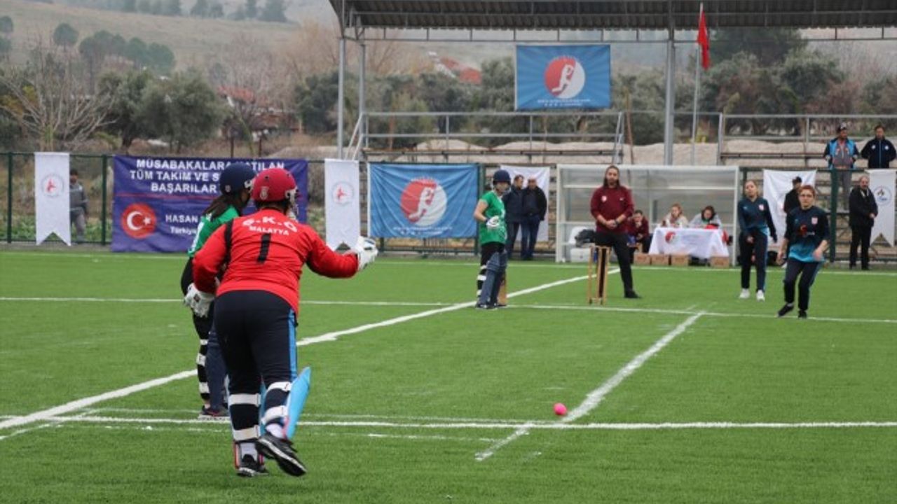 Kriket  U19 ve Büyükler Türkiye Şampiyonası Denizli’de düzenlenecek