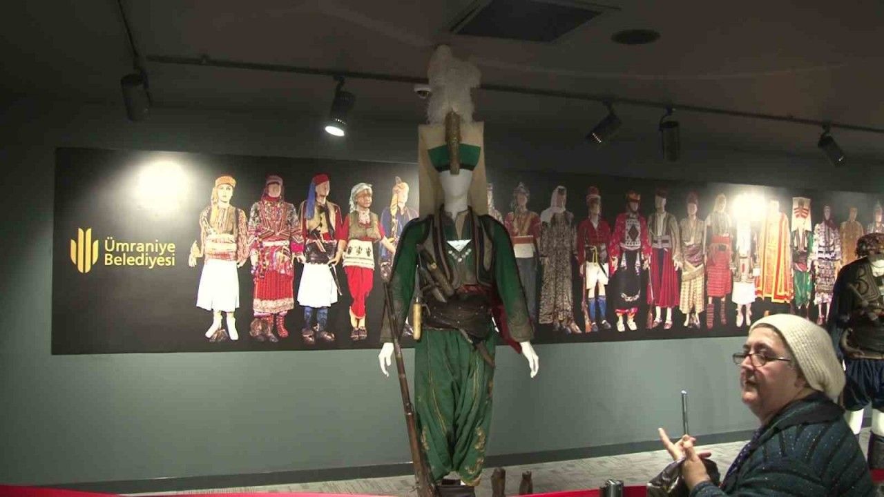 Osmanlı Halk Kıyafetleri Sergisi Ümraniye’de açıldı
