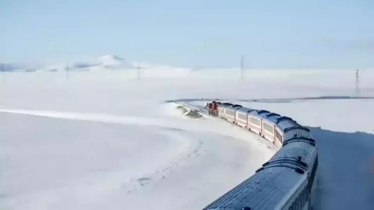 Turistik Doğu Ekspresi 2025-2026 Kış Sezonunda Raylarda