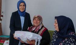 Depremzede ailelere Kütahya'dan destek sürüyor
