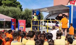 Jandarma öğrencilere emniyet kemerinin önemini anlattı