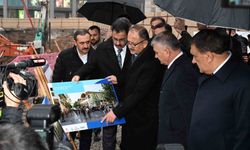 Bakan Özhaseki, Malatya’da çarşı merkezi projesini yerinde inceledi