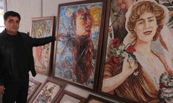 Metrekaresinde 20 bin taş bulunan mozaik tablolar 600 dolardan dünyanın dört bir yanına satılıyor