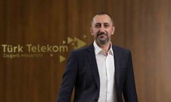 Türk Telekom’un “Tablolar Konuşuyor Dijital Resim Sergisi” AKM’de açıldı