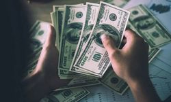 Mersin'de Kur Cephesinde Hareketlilik: Dolar 39’a Dayandı, Euro'da Rekor Artış Sinyalleri