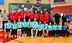 Erzincan Badmintonda Türkiye Şampiyonu Oldu