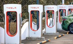 Tesla, Süper Şarj İstasyonlarında Uzatma Kablolarına Karşı Uyarıda Bulundu