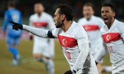 Hakan Çalhanoğlu'ndan Montella'ya Övgü: "İletişimi Kuvvetli, Motive Etmeyi Bilen Bir Hoca"