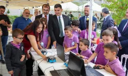 Artvin’de TÜBİTAK 4007 Bilim Şenliği başladı... Çocuklar doğal afetlere bilimle hazırlanıyor