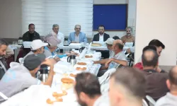 Çayırova'da Başkan Çiftçi, temizlik personellerini mesaiye uğurladı