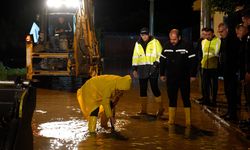 Mersin'de Belediye Ekipleri Teyakkuz'da