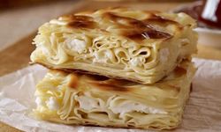 Su Böreği Açarken Yufka Neden Dağılır? Evde Deneyen Herkesin Yaşadığı O Sorun