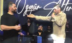 Kemal Ünlü ve Özgür Alter, Sahne İstanbul’da Unutulmaz Bir Geceye İmza Attı