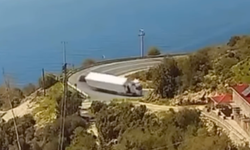 Gazipaşa'da Muz Yüklü TIR Devrildi