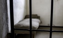 Türkiye'deki Cezaevlerinde Rekor Artış: Sayı 420 Bini Geçti