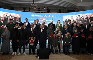 Afet köy evleri sahiplerine teslim ediliyor
