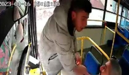 Babası yaşındaki otobüs şoförünü böyle darp etti!