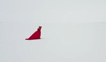 Çıldır Gölü’nde artistik buz pateni keyfi