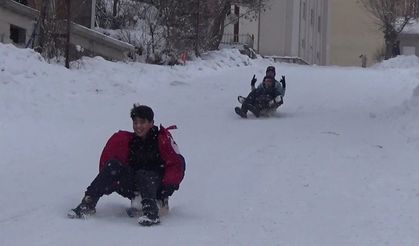 Tunceli’nin 5 ilçesinde okullara kar tatili