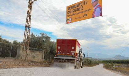 Büyükşehir Belediyesi, Mut’un En Ücra Köşelerinde Yol Çalışmalarını Sürdürüyor