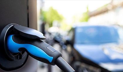 Elektrikli Araçlar Petrol Tüketimini Düşürdü