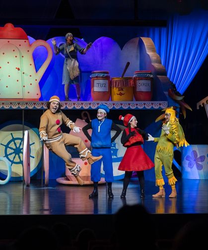 Mersin Şehir Tiyatrosu’ndan Miniklere Sıcak Bir Prömiyer: Bisküvi Adam