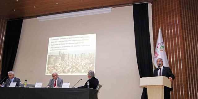 Ataşehir’de “Deprem Ve Afetlere Hazırlık” bilgilendirme toplantısı gerçekleştirildi