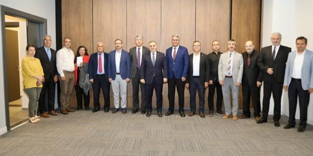 ERÜ Rektörü daire başkanlarıyla buluştu