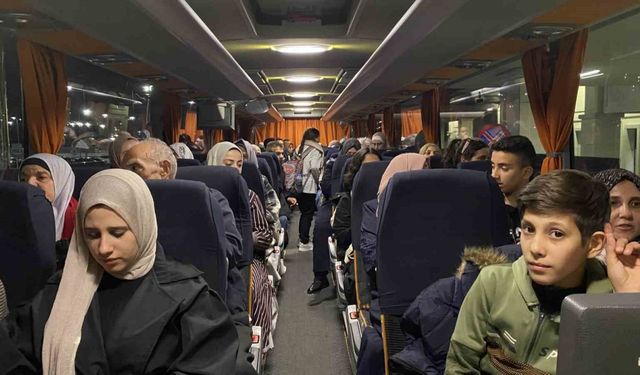 Gazze’den tahliye edilen Türk vatandaşları İstanbul’a getirildi