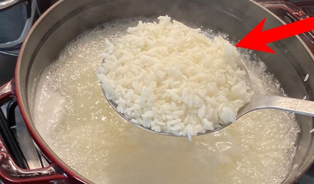 Pirinç pilavının lapa olmasını önleyen tüyo; 2 dilim eklemek yetiyor