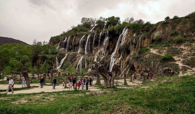 Erzincan'da Girlevik Şelalesi Yenileniyor