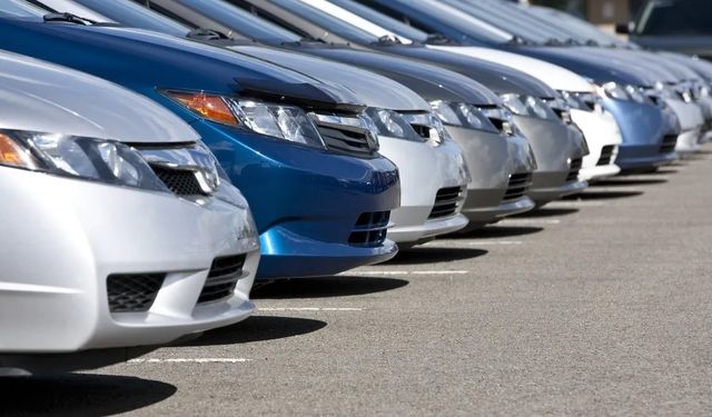 Arabalar Ne Kadar Değer Kaybetti? Porsche Az Kaybetti, Audi ve Chrysler Kan Ağladı