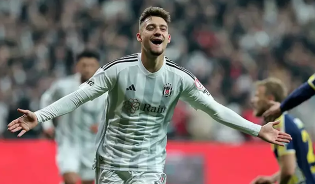 Beşiktaş'tan Ernest Muçi Açıklaması: Transfer İddiaları Son Buldu!