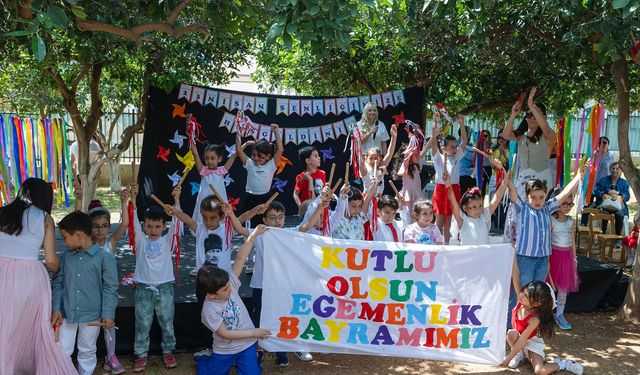 Başkan Abdullah Özyiğit, BETEM’lerde çocukların bayram coşkusuna ortak oldu