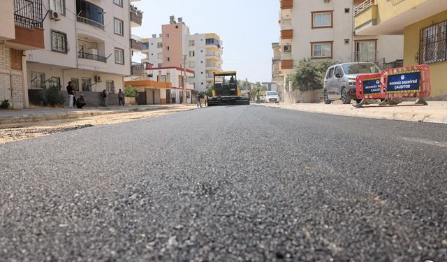 Akdeniz’de Asfalt Seferberliği: Mahalle Mahalle Yenileniyor!