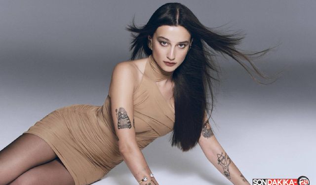 Melike Şahin Harbiye konserinde kardeşinin hastaneye kaldırıldığını açıkladı, sahnedeki hali çok konuşuldu