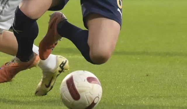 9 Ağustos Futbol Şöleni: Heyecan Dolu Maçlar ve Canlı Yayın Saatleri
