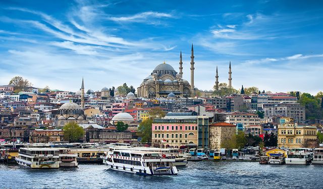 Türkiye'nin Sosyal Dokusu Neden Hızla Dönüşüyor?