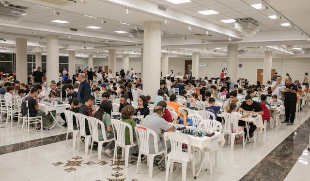 Mersin Uluslararası Satranç Turnuvası Başladı: 19 Ülkeden 406 Sporcu Kıyasıya Mücadele Ediyor